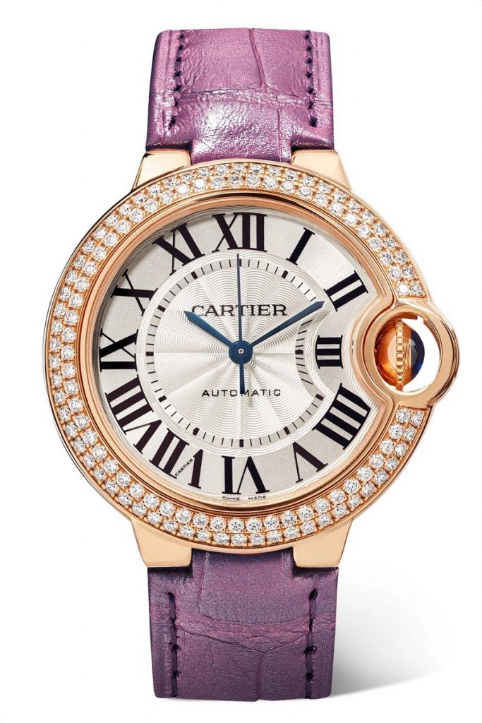 ساعة باللون البنفسجي الأنيق من Cartier