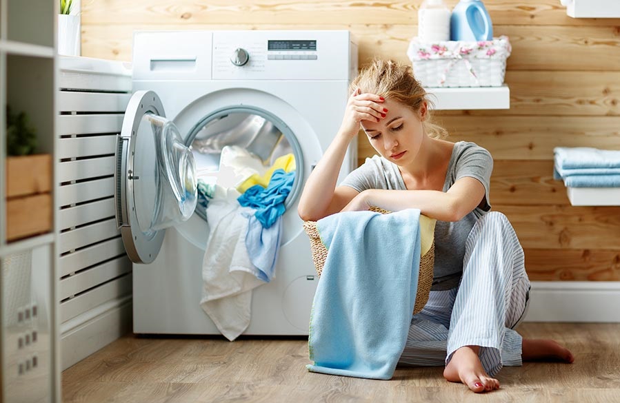 بقع الملابس أخطاء شائعة عند غسيل الملابس