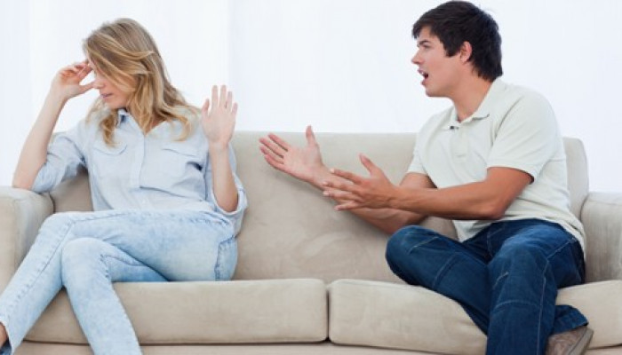 أمور يكرهها الرجل مثل المقارنات الزوجية