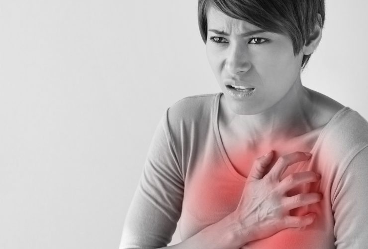 6 أعراض للنوبة القلبية تحدث فقط عند النساء